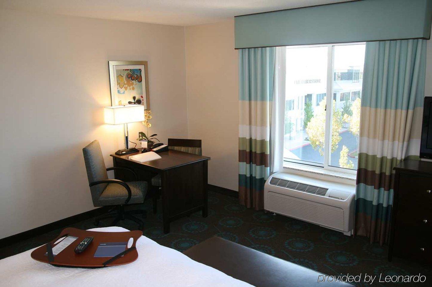 Hampton Inn & Suites Suisun City Waterfront Kamer foto